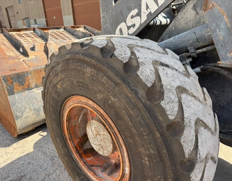 DOOSAN  DL200-5 **WHEEL LOADER**